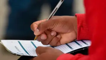 CDMX publica 3,289 vacantes; sueldos desde 7 mil y hasta 60 mil pesos