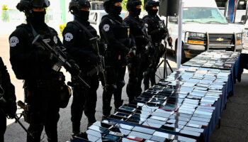 Más de 6 mil celulares fueron decomisados en centros penitenciarios de CDMX | Video