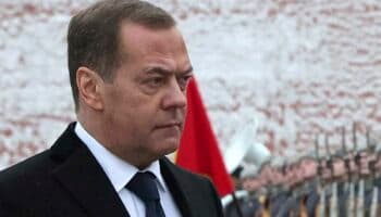 Medvédev dice que todos los implicados en el atentado de Moscú son 'objetivos legítimos' de Rusia