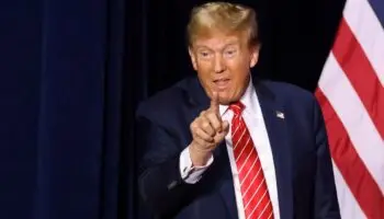 Donald Trump aclara a que se refería con vaticinar 'baño de sangre' en caso de no ser elegido