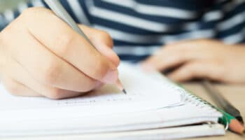 ¿Quién inventó la escritura? #Niñonautas con Kirén Miret