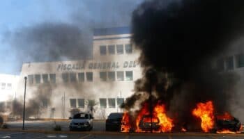 Normalistas de Ayotzinapa tomaron calles de Chilpancingo para protestar por fuga de policía: Castillo | Video