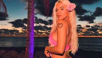 ¿Karol G se casa? Afirma que está 'comprometida' en concierto | Video