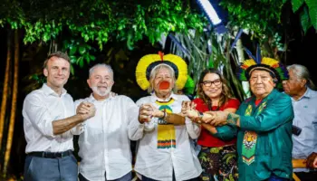 Lula y Macron anuncian plan de inversiones para economía sostenible en Amazonía