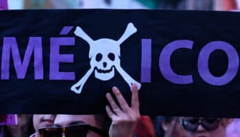 Una calavera enorme y ensangrentada | Artículo de Mario Luis Fuentes