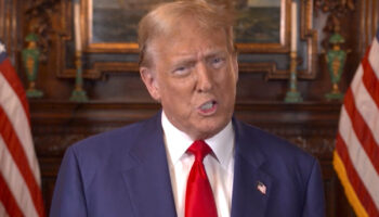 Trump rechaza decisión de Arizona de revivir una ley antiabortista de 1864