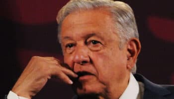 INE ‘baja’ otra mañanera de AMLO; le pide otra vez no hablar de comicios