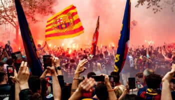 Cae multa al Barcelona por comportamiento racista de su afición en París