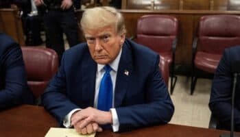 'Conspiración criminal' o 'democracia': Fiscalía y defensa dan primeros argumentos en caso penal a Trump | Resumen