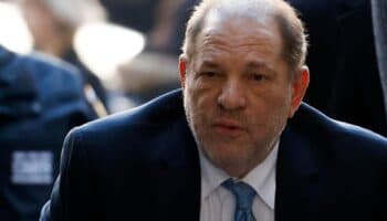 Harvey Weinstein es hospitalizado tras anulación de su condena por violación