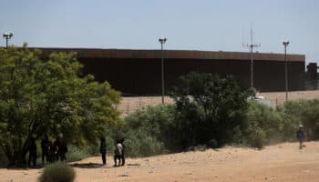 Migrantes acusan a Guardia de Texas de dispararles mientras duermen