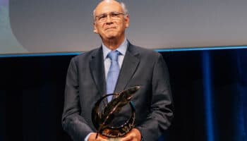 Carlos Chamorro recibió la Pluma de Oro de la Libertad 2024