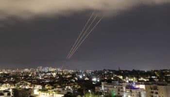 Hamás lanza 8 cohetes al centro de Israel por primera vez en varios meses