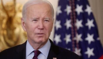 Biden permite acceso a seguro médico a 'dreamers' en EU