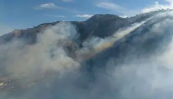 Suspenden clases presenciales en Tepic por incendios pero siguen campañas electorales