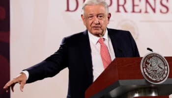 AMLO reporta caída del 68% en detenciones de migrantes en la frontera con EU