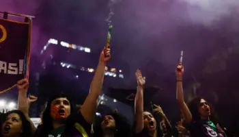 Miles de personas protestan en Brasil contra un proyecto de ley que equipara el aborto con el homicidio