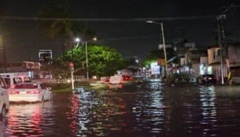Inundaciones por lluvias paralizan Tepic