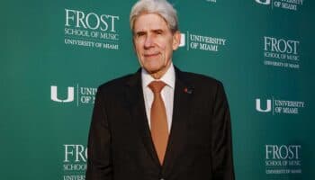 El exsecretario de salud Julio Frenk será el primer rector latino de la UCLA