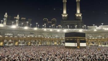 Arabia Saudita reconoce la muerte de 1,300 peregrinos en La Meca por 'estrés térmico'