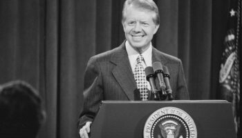 Biden invita a Trump a aprender de la 'decencia' de Jimmy Carter