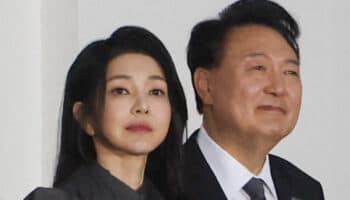 Primera dama de Corea del Sur declara 12 horas por presunto soborno