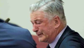 Alec Baldwin es libre; anulan juicio por homicidio involuntario en el set de 'Rust'