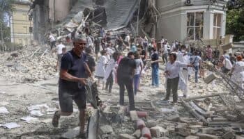 Rusia niega ataque deliberado contra objetivos civiles en Ucrania durante bombardeo masivo