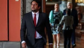 AMLO confirma que su hijo Andrés aspira a liderazgo en Morena