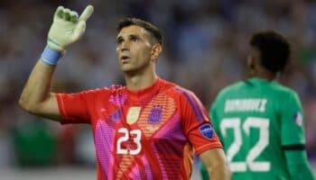 'Dibu' Martínez rompe récord con Argentina: sólo le han convertido un 50% de los penales