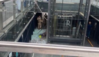 Muere trabajador tras caer del Monumento a la Revolución