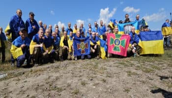 Intercambian Rusia y Ucrania a 95 prisioneros de guerra