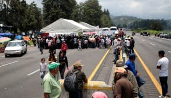 Empresarios llaman a gobierno a que libere la autopista México-Puebla y el Arco Norte