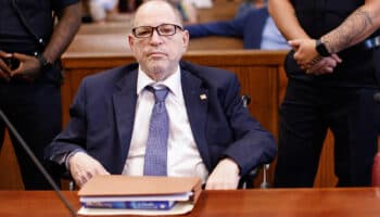 Harvey Weinstein enfrenta nuevo juicio por violación en tribunal de Nueva York