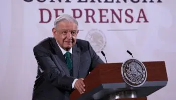 Libertad de expresión de las autoridades tiene un límite: Tribunal Colegiado