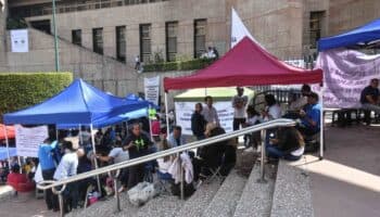 Plantón de trabajadores del Poder Judicial se expande a San Lázaro