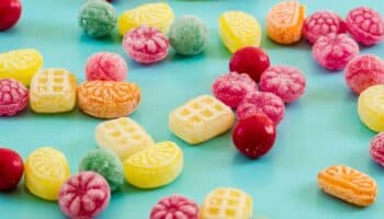 ONG reparte caramelos con metanfetamina en Nueva Zelanda; recuperan 29