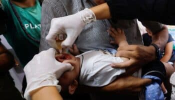 Comienza la campaña de vacunación contra el polio en Gaza
