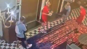 Bromeando, jugadores del Toluca rompen jarrón en hotel; club los castigará | Video