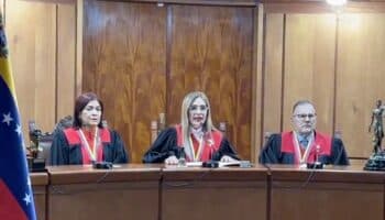 Tribunal de Venezuela llama a candidatos a verificar votos