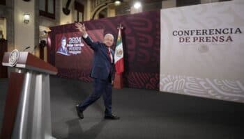 AMLO manda carta de despedida a morenistas; les pide evitar la prepotencia