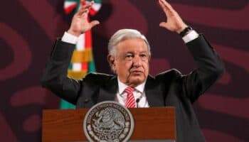 'Yo también renuncio a mi militancia' en Morena: AMLO
