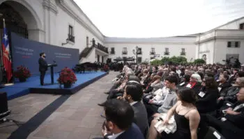 "La muerte y el bombardeo nunca es la única alternativa": Boric | Video