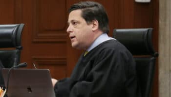 Renuncia ministro Alfredo Gutiérrez a la SCJN