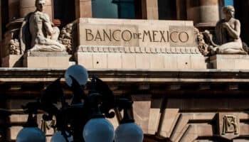 Banxico destaca "resiliencia" del sistema financiero ante un "entorno desafiante"