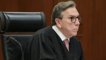 Tras fallo de la SCJN sobre reforma judicial, ya no hay límites para que mayoría morenista modifique la Constitución: ministro Laynez