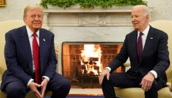 Inicia transición en EU; Biden y Trump se reúnen en la Casa Blanca