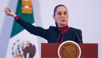 Sheinbaum: Habrá apoyo a familias migrantes ante amenazas del 'zar de la frontera'