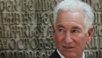 Trump elige al padre de su yerno como embajador en Francia; fue acusado de fraude fiscal