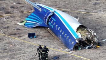 Avión siniestrado recibió disparos desde Rusia, dice el Presidente de Azerbaiyán